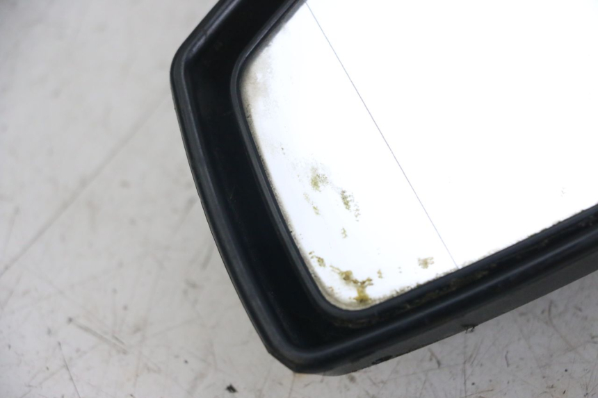 photo de LEFT MIRROR PEUGEOT SATELIS 125 (2006 - 2009) - Fixing points details