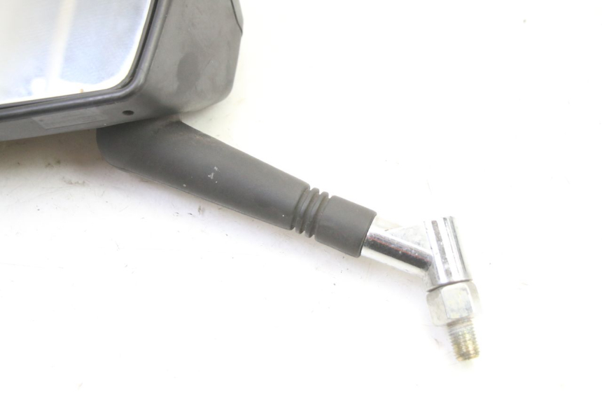 photo de LEFT MIRROR PEUGEOT SATELIS 250 (2006 - 2012) - Zoom on usage condition