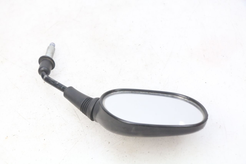 photo de LEFT MIRROR SUZUKI SIXTEEN 125 (2008 - 2010) - Surface and material condition