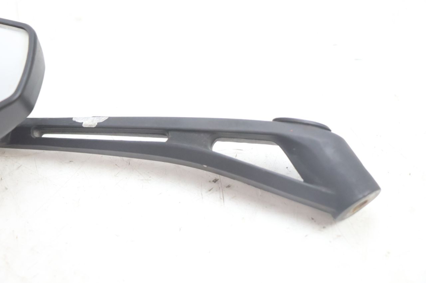 photo de LEFT MIRROR PEUGEOT STREETZONE NAKED 2T 50 (2014 - 2018) - Zoom on usage condition