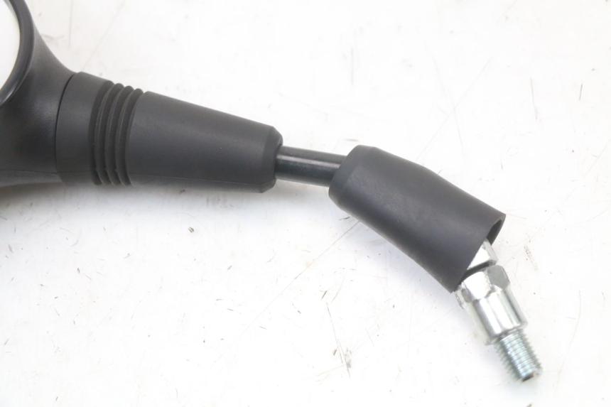 photo de LEFT MIRROR SUZUKI BURGMAN 125 (2018 - 2021) - Zoom on usage condition