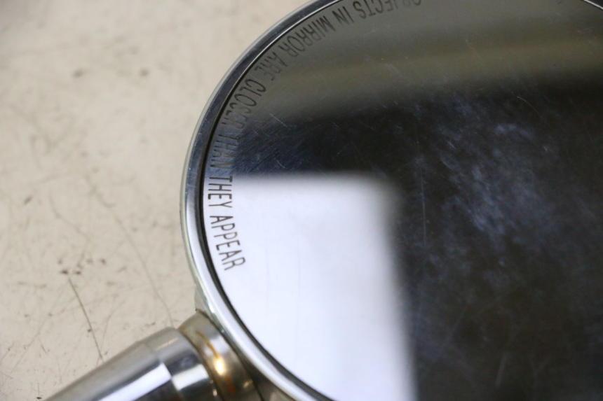photo de LEFT MIRROR PIAGGIO VESPA PRIMAVERA 2T 50 (2013 - 2018) - High-resolution close-up