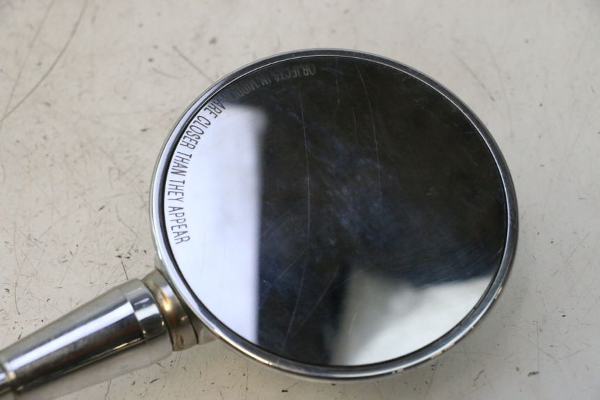 photo de LEFT MIRROR PIAGGIO VESPA PRIMAVERA 2T 50 (2013 - 2018) - Focus on structure