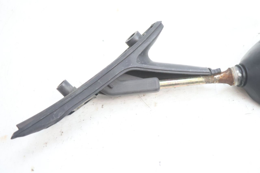 photo de LEFT MIRROR PIAGGIO X8 STREET 125 (2006 - 2007) - Fixing points details