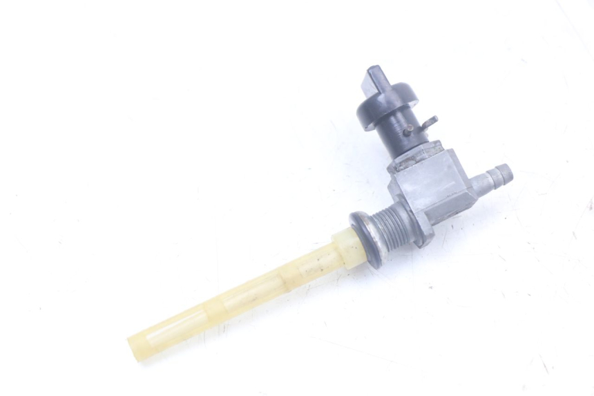 photo de FUEL TANK TAP PEUGEOT 103 VOGUE VS2 50 (2004 - 2017) - Technical close-up