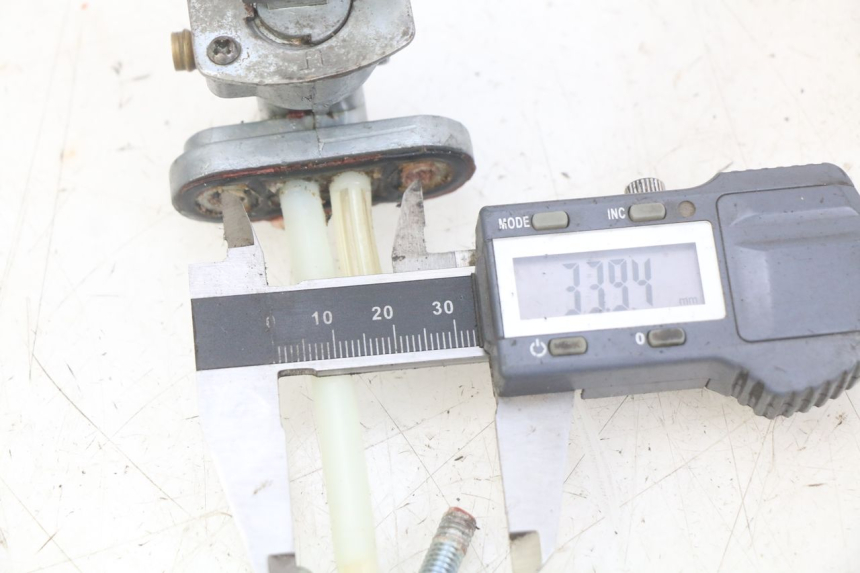 photo de FUEL TANK PETCOCK LONCIN DIRT BIKE 125 - Component detail