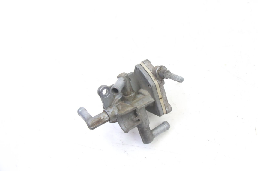 photo de FUEL TANK TAP SUZUKI GS GSE 500 (2001 - 2003) - Surface and material condition