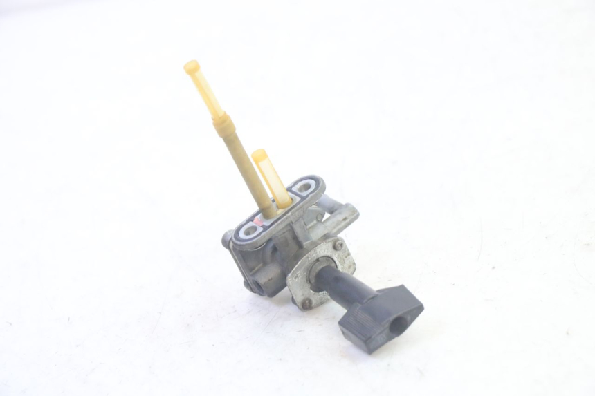 photo de FUEL TANK TAP SUZUKI GSF N BANDIT 600 (1996 - 1999) - Main view