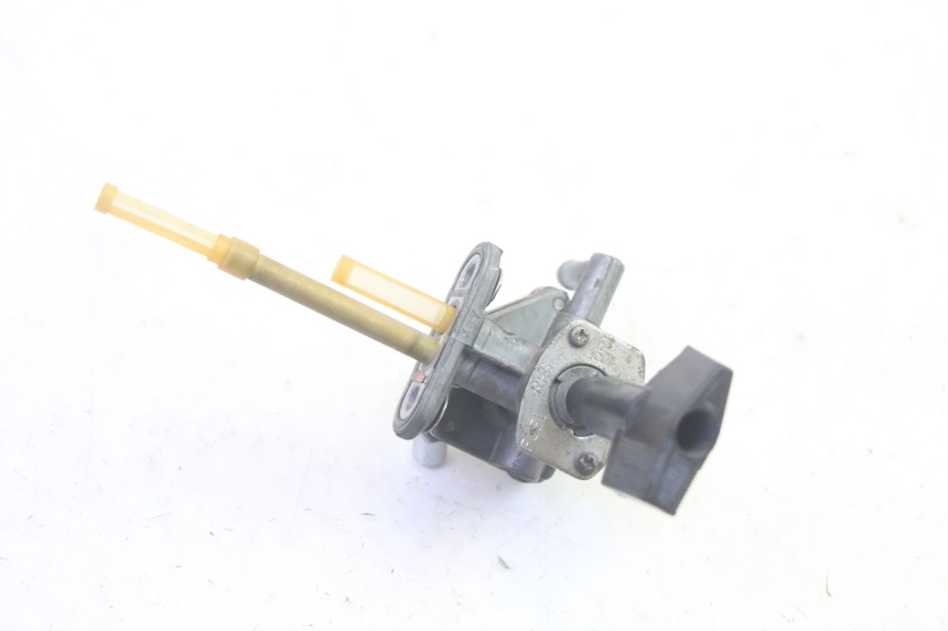 photo de FUEL TANK TAP SUZUKI GSF N BANDIT 600 (1996 - 1999) - Component detail