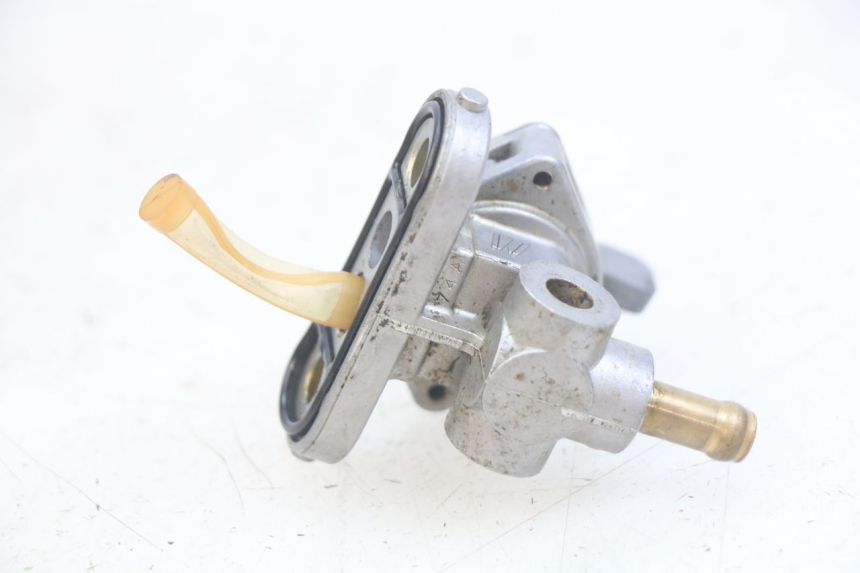 photo de FUEL TANK TAP KAWASAKI KX 85 (2001 - 2013) - Alternative perspective