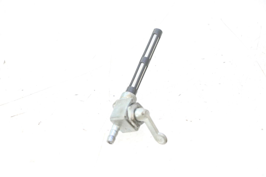 photo de FUEL TANK TAP PEUGEOT LUDIX BLASTER 50 (2006 - 2014) - Product overview
