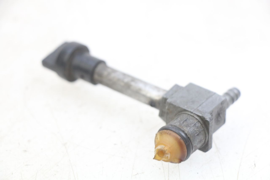 photo de FUEL TANK TAP PEUGEOT LUDIX 50 (2008 - 2017) - Zoom on usage condition