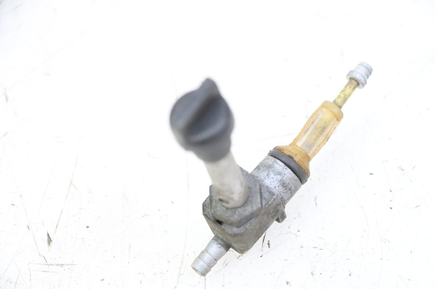 photo de FUEL TANK TAP PEUGEOT LUDIX 50 (2008 - 2017) - Component detail