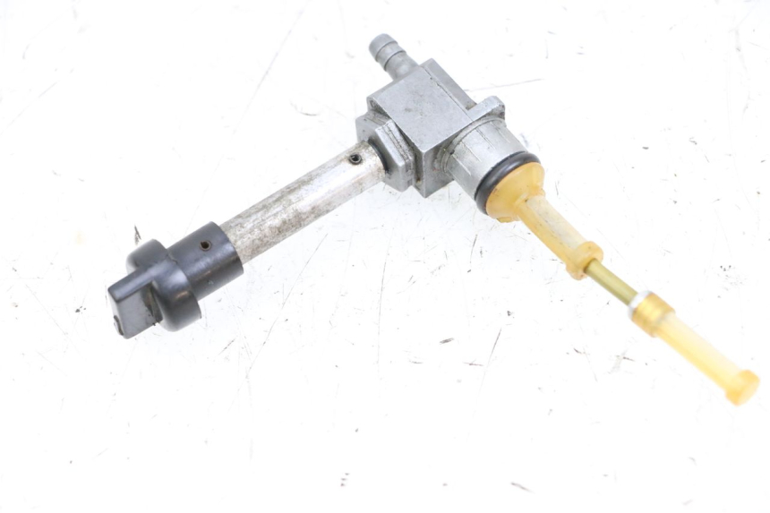 photo de FUEL TANK TAP PEUGEOT LUDIX 50 (2005 - 2007) - Technical close-up