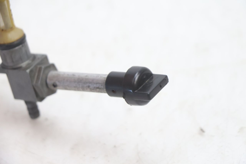 photo de FUEL TANK TAP PEUGEOT LUDIX SNAKE 2T 50 (2004 - 2014) - Component detail