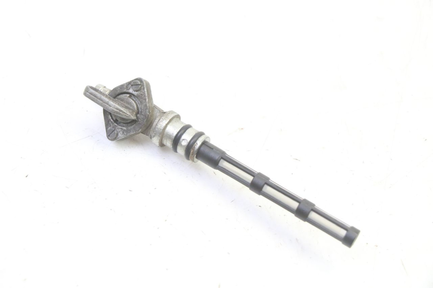 photo de FUEL TANK TAP RIEJU MRT 50 (2018 - 2021) - Zoom on usage condition