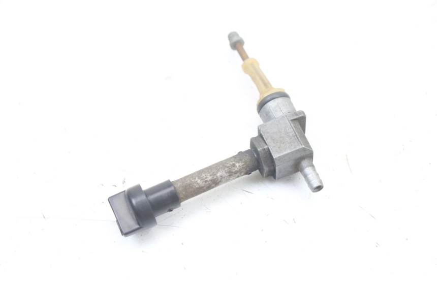 photo de FUEL TANK TAP PEUGEOT LUDIX ONE 50 (2005 - 2008) - Technical close-up