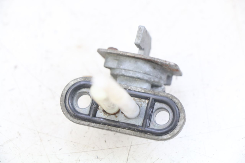 photo de FUEL TANK TAP YAMAHA PW 80 (1983 - 2014) - Zoom on usage condition