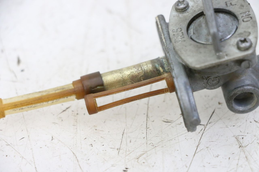 photo de FUEL TANK TAP YAMAHA PW 80 (1983 - 2014) - Zoom on usage condition