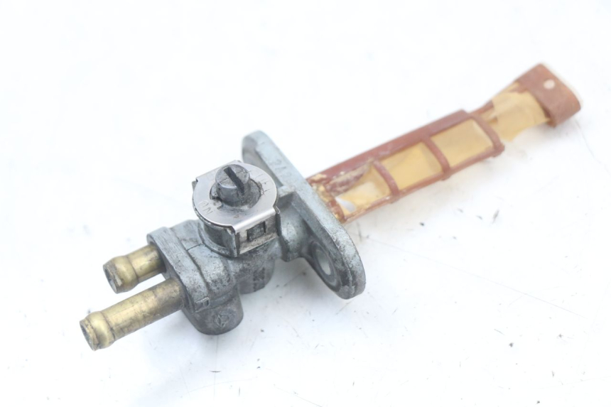 photo de FUEL TANK TAP SUZUKI GS F 500 (2004 - 2007) - Main view