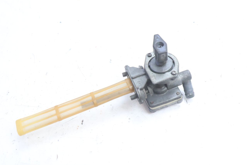 photo de FUEL TANK TAP YAMAHA XJR 1300 (1998 - 2002) - Fixing points details