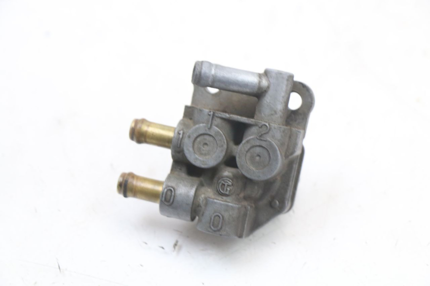 photo de FUEL TANK TAP YAMAHA TDR DELTABOX 125 (1997 - 2003) - Alternative perspective