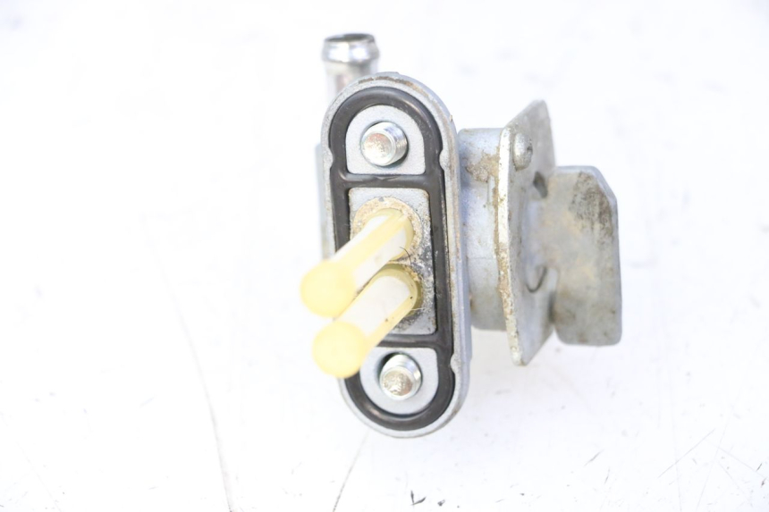 photo de FUEL TANK TAP YAMAHA YZ 85 (2022 - 2025) - Technical close-up