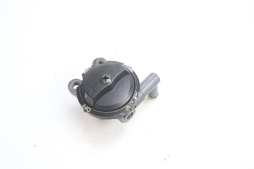 photo de FUEL TANK TAP KAWASAKI ZX-6R ZX6R 600 (1995 - 1997) - Zoom on usage condition