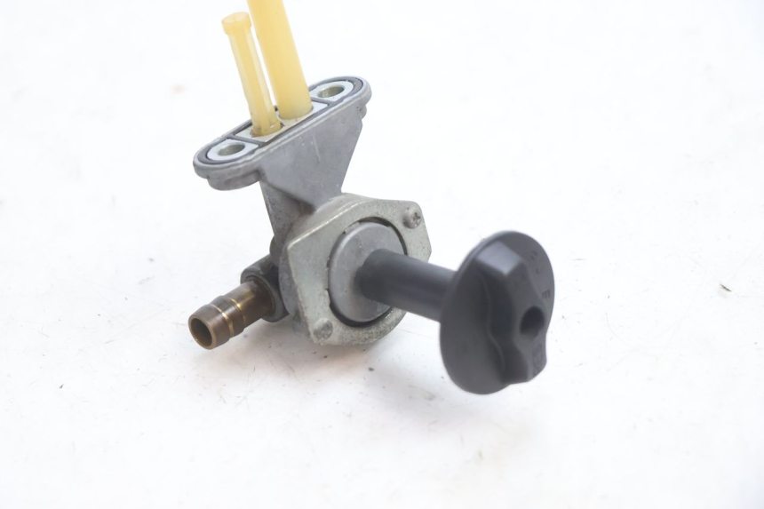 photo de FUEL TANK TAP KAWASAKI ZX-6R ZX6R 600 (2000 - 2002) - Component detail