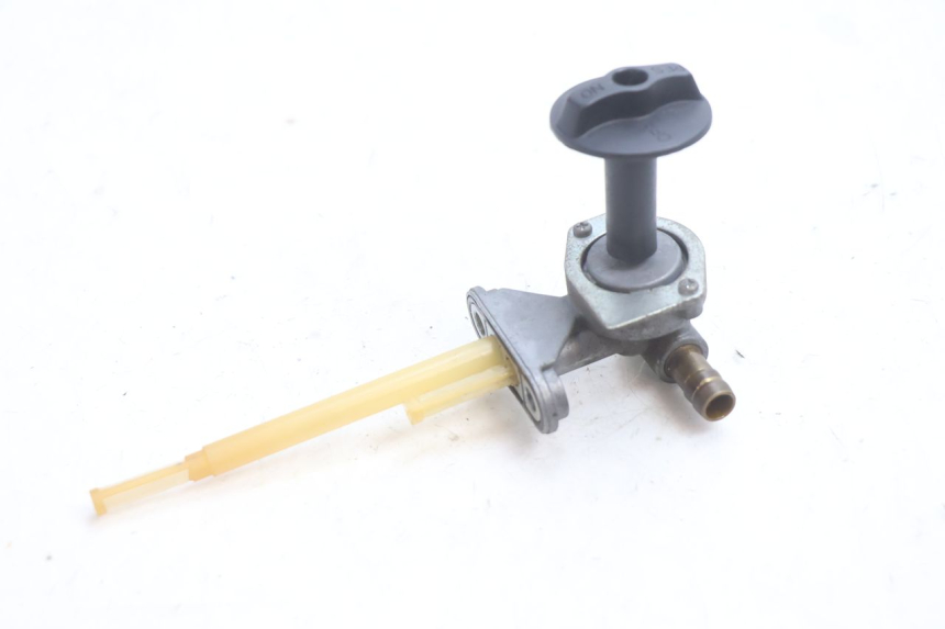 photo de FUEL TANK TAP KAWASAKI ZX-6R ZX6R 600 (2000 - 2002) - Technical close-up