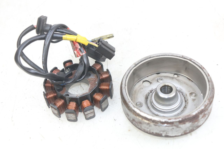 photo de ROTOR STATOR KYMCO AGILITY NAKED RENOUVO 2T 50 (2011 - 2018) - Technical close-up