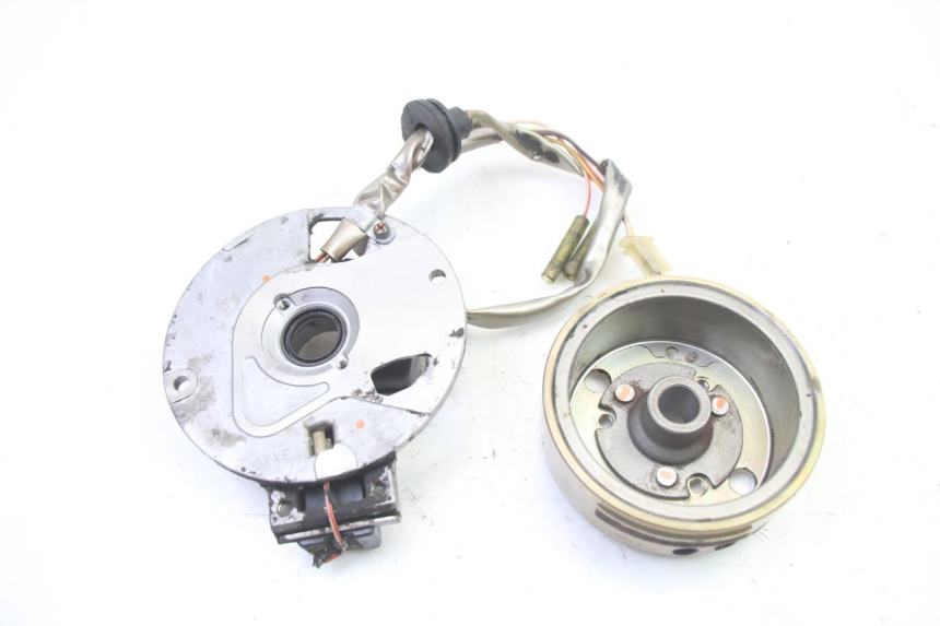 photo de ROTOR STATOR MBK BOOSTER NEXT GENERATION 50 (1995 - 1998) - Alternative perspective