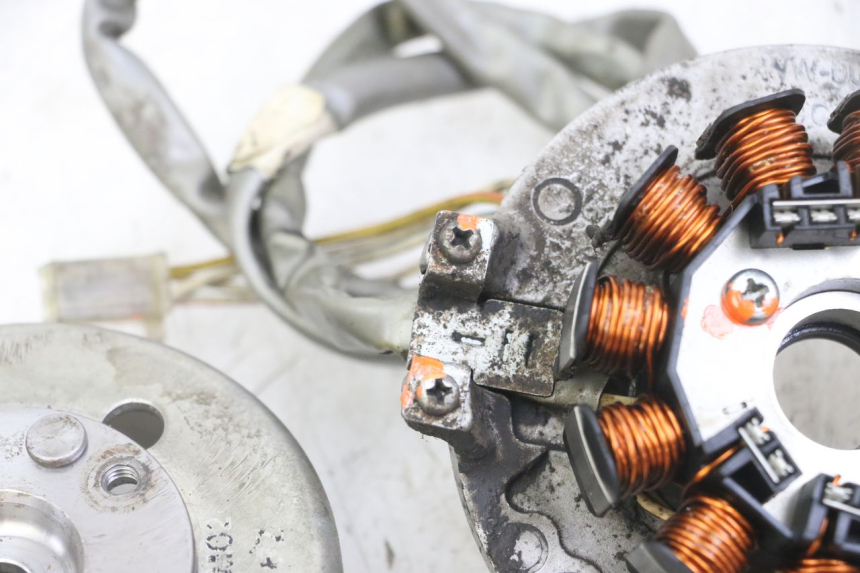 photo de ROTOR STATOR MBK BOOSTER SPIRIT NAKED 50 (2004 - 2017) - Markings and original references