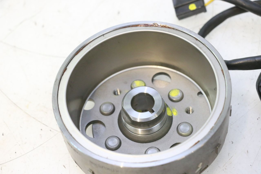 photo de ROTOR STATOR SUZUKI BURGMAN 125 (2007 - 2014) - Supplementary product photo