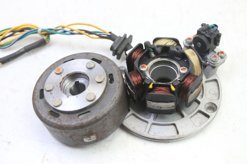 photo de ROTOR STATOR BSE DIRTBIKE PH10L 125 - Technical close-up