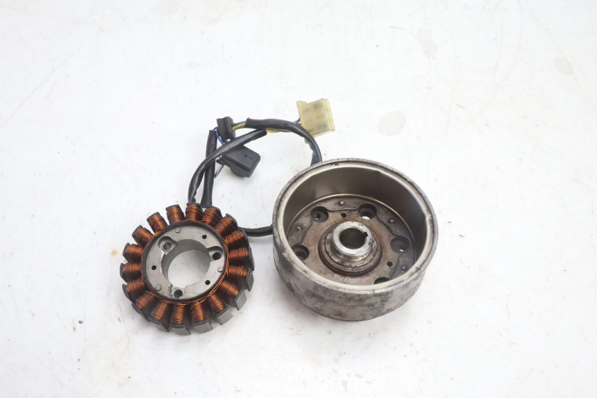 photo de ROTOR STATOR HONDA FES PANTHEON 2T 125 (1998 - 2002) - Component detail