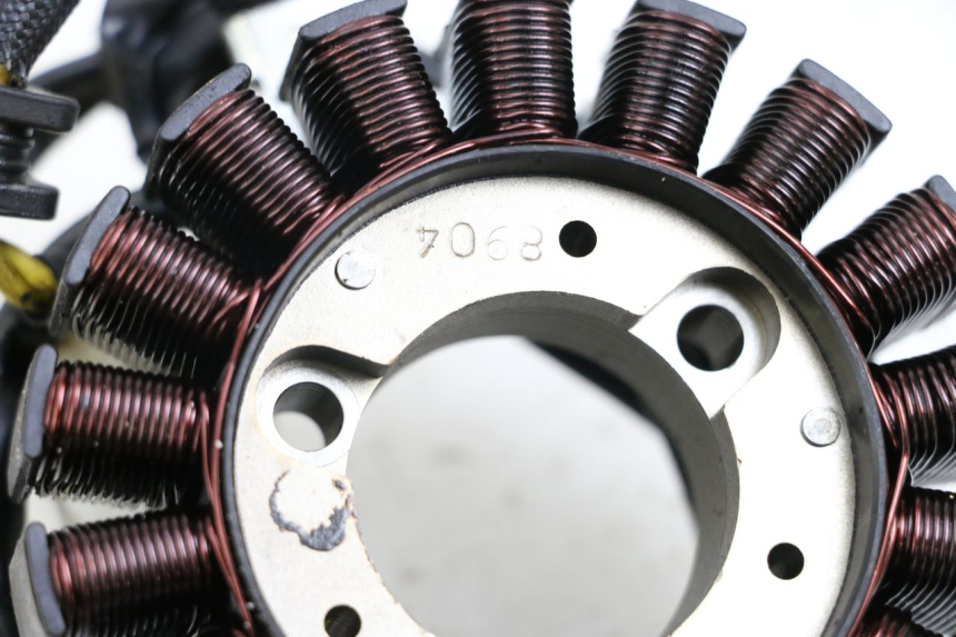 photo de ROTOR STATOR HONDA FES S-WING SWING ABS 125 (2007 - 2015) - Alternative perspective