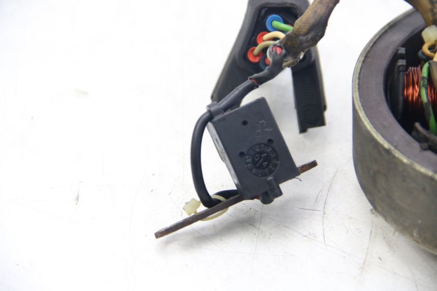 photo de ROTOR STATOR PIAGGIO FLY 2T 50 (2004 - 2017) - Alternative perspective