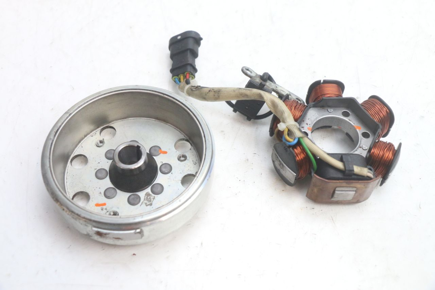 photo de ROTOR STATOR PIAGGIO FLY 2T 50 (2004 - 2017) - Component detail