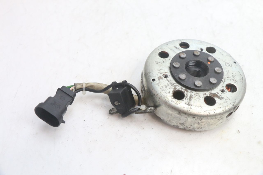photo de ROTOR STATOR PIAGGIO FLY 2T 50 (2004 - 2017) - Zoom on usage condition