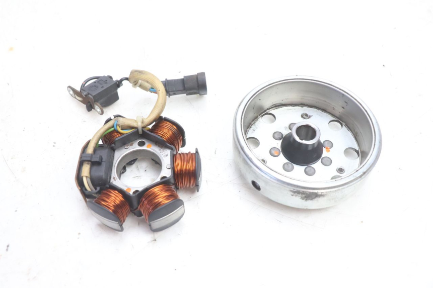photo de ROTOR STATOR PIAGGIO FLY 2T 50 (2004 - 2017) - Component detail
