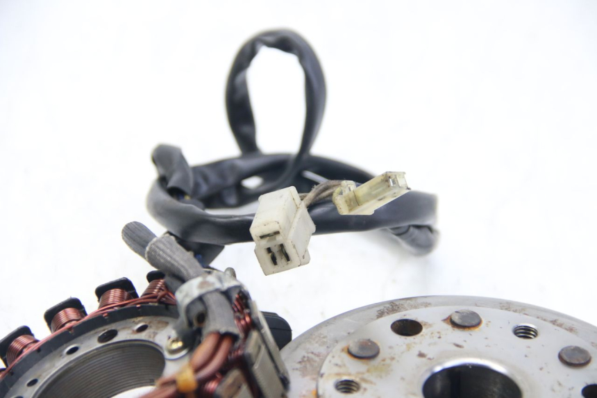 photo de ROTOR STATOR YAMAHA FZS FAZER 600 (1998 - 2001) - Component detail