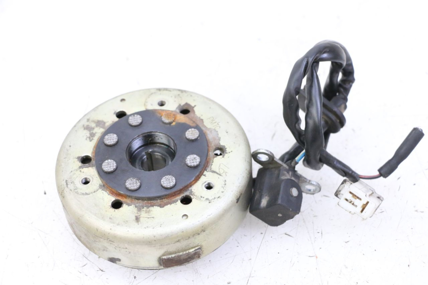 photo de ROTOR STATOR PEUGEOT KISBEE 2T 50 (2010 - 2017) - Zoom on usage condition