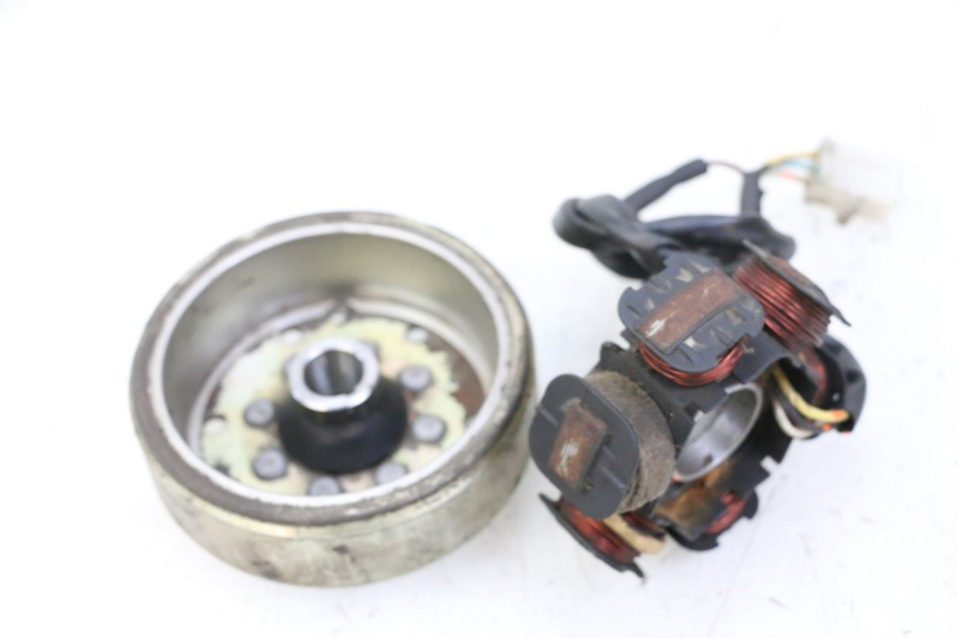 photo de ROTOR STATOR PEUGEOT KISBEE 2T 50 (2010 - 2017) - Technical close-up