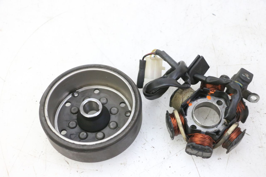 photo de ROTOR STATOR PEUGEOT KISBEE 2T 50 (2010 - 2017) - Product overview