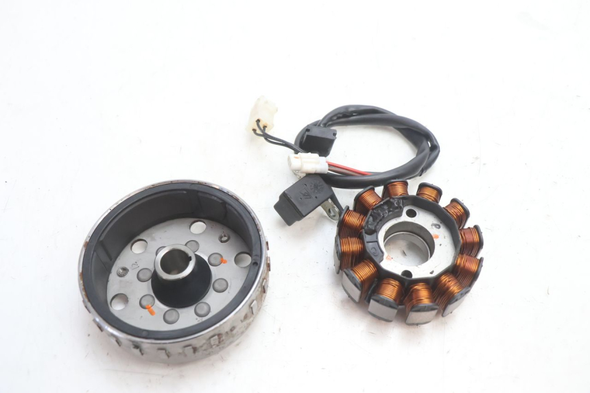 photo de ROTOR STATOR PEUGEOT KISBEE 2T 50 (2018 - 2022) - Component detail