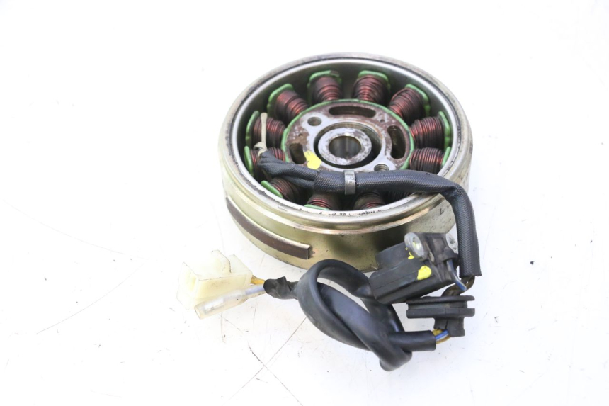 photo de ROTOR STATOR PEUGEOT KISBEE 4T 50 (2018 - 2022) - Zoom on usage condition