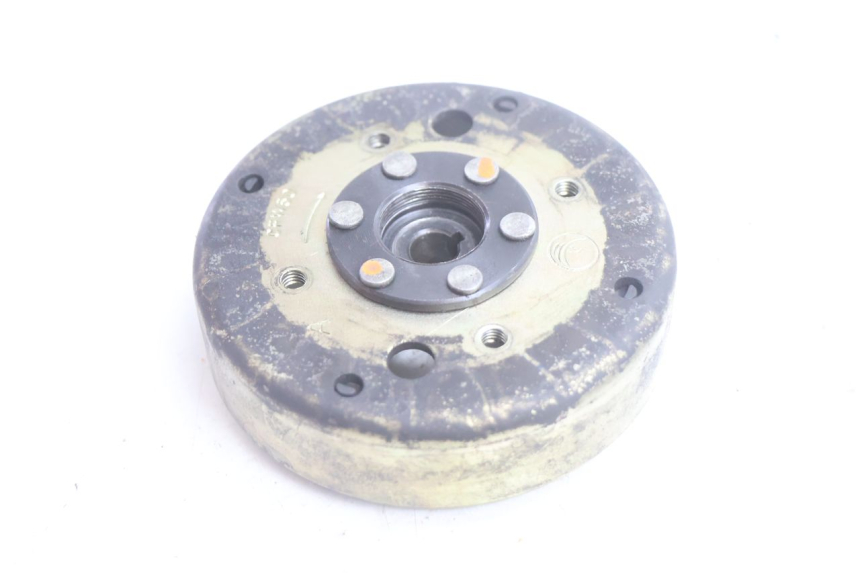 photo de ROTOR STATOR PEUGEOT KISBEE 4T 50 (2010 - 2017) - Surface and material condition
