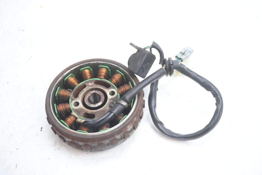 photo de ROTOR STATOR PEUGEOT KISBEE 4T 50 (2018 - 2022) - Alternative perspective