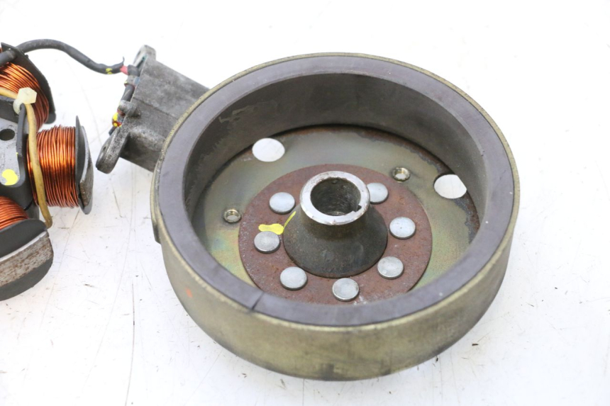 photo de ROTOR STATOR PIAGGIO LIBERTY 50 (1998 - 2003) - Component zoom